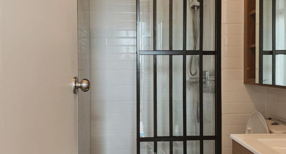 For sale 1 bed condo in Huai Khwang, Bangkok