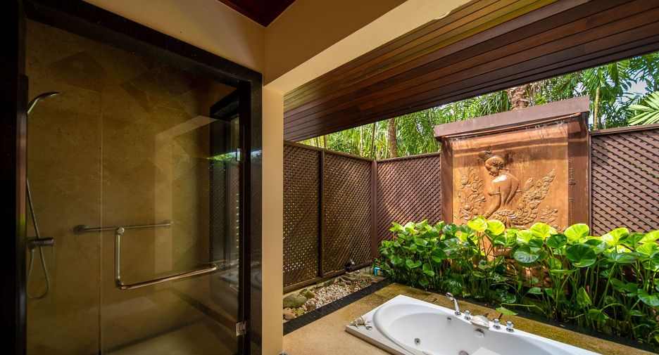 For sale 4 bed villa in Mueang Phuket, Phuket