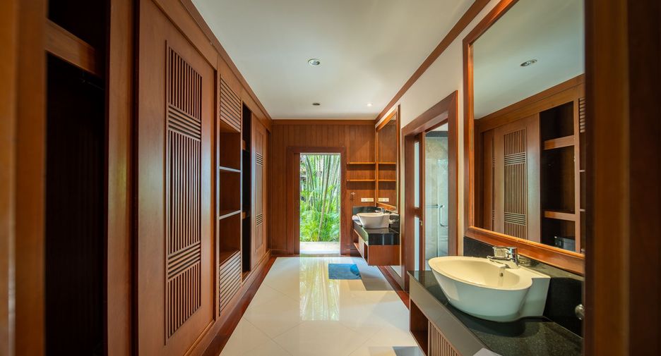 For sale 4 bed villa in Mueang Phuket, Phuket