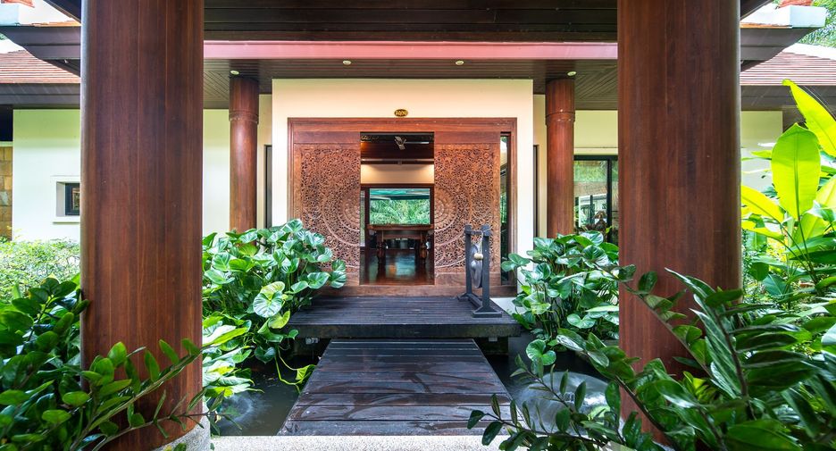 For sale 4 bed villa in Mueang Phuket, Phuket