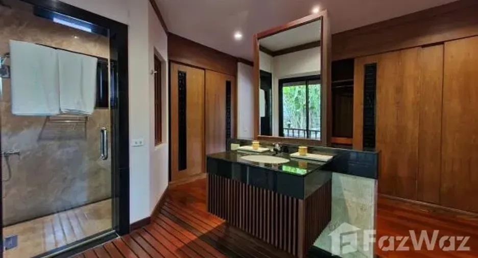 For sale 4 bed villa in Mueang Phuket, Phuket