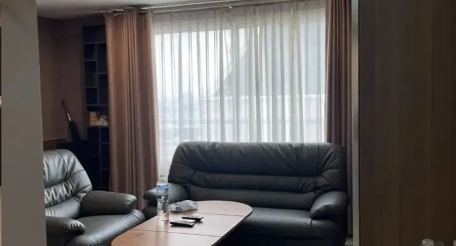 For rent 2 bed condo in Huai Khwang, Bangkok