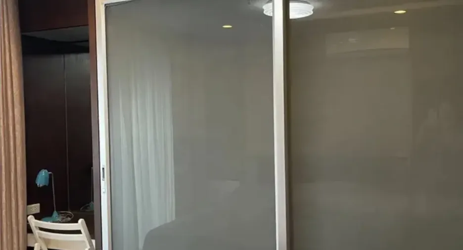 For rent 2 bed condo in Huai Khwang, Bangkok