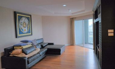 For rent 2 bed condo in Huai Khwang, Bangkok