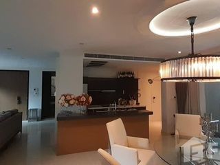 For rent 3 bed condo in Yan Nawa, Bangkok