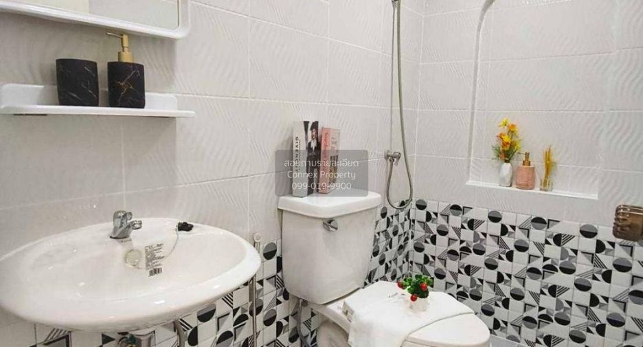 For sale 2 bedrooms townhouse in Khlong Sam Wa, Bangkok