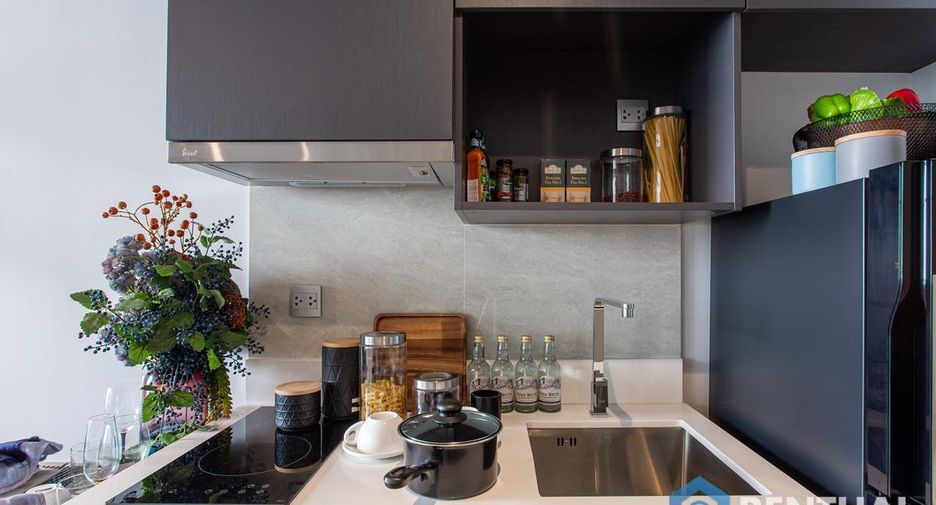 For sale studio condo in Pratumnak, Pattaya