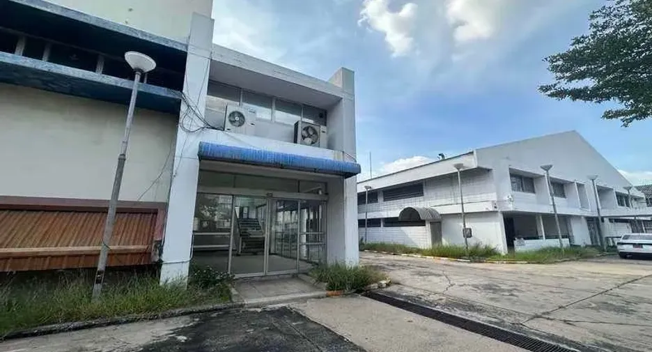 Almacén en alquiler en Khlong Luang, Pathum Thani