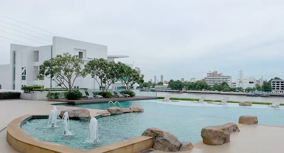 For sale 3 bed condo in Dusit, Bangkok