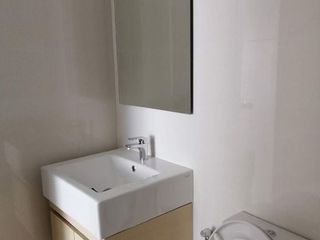 For rent 1 Beds condo in Huai Khwang, Bangkok