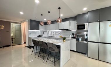 For sale 3 bed condo in South Pattaya, Pattaya