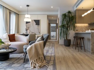 For sale 2 bed condo in Huai Khwang, Bangkok