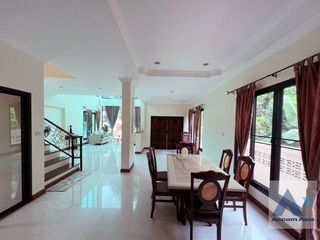 For sale 3 Beds house in Ratchathewi, Bangkok