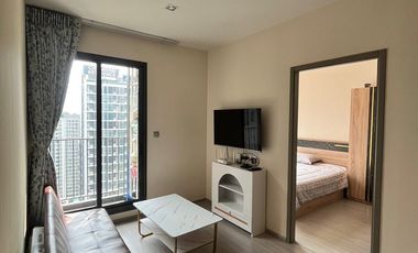 For rent 2 bed condo in Huai Khwang, Bangkok