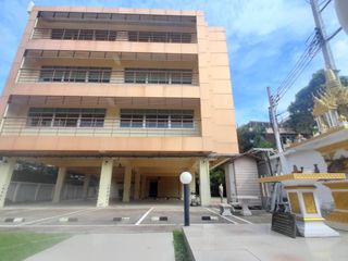 For sale office in Phra Khanong, Bangkok