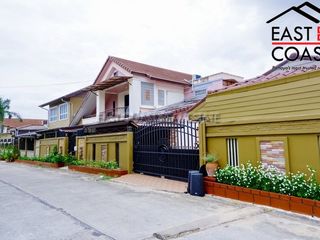 For rent and for sale 4 bed house in Bang Lamung, Chonburi