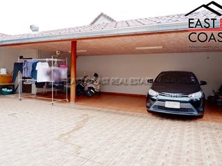For rent and for sale 4 bed house in Bang Lamung, Chonburi