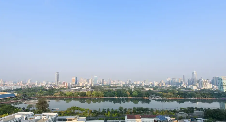 For rent 4 bedrooms condo in Khlong Toei, Bangkok