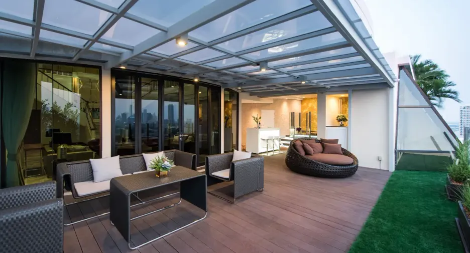 For rent 4 bedrooms condo in Khlong Toei, Bangkok