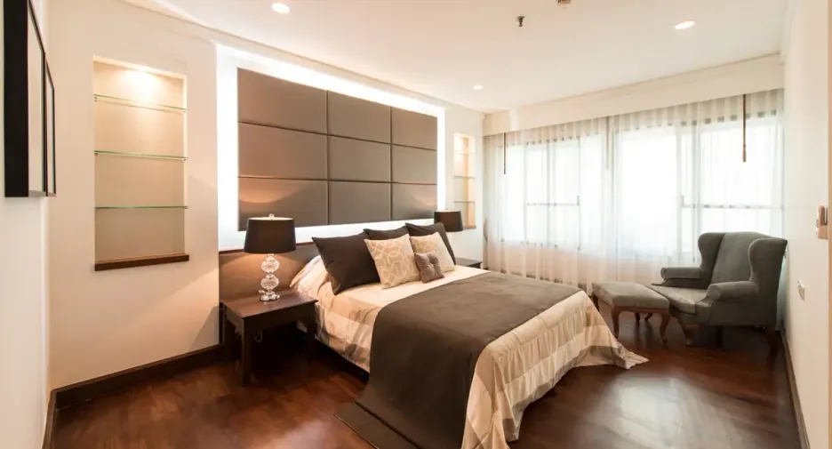 For rent 4 bedrooms condo in Khlong Toei, Bangkok