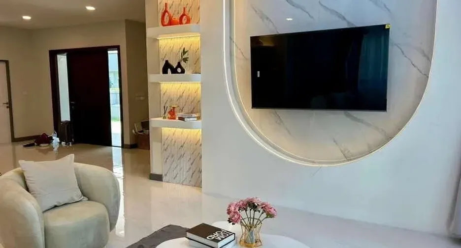 For rent 4 bedrooms house in Bang Phli, Samut Prakan
