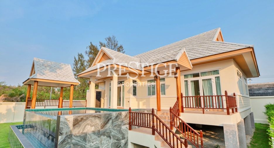 Casa en venta de 3 habitaciones en Bang Lamung, Chonburi