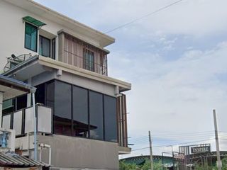 For sale office in Bang Kapi, Bangkok