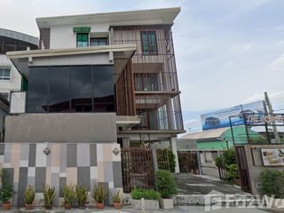 For sale office in Bang Kapi, Bangkok