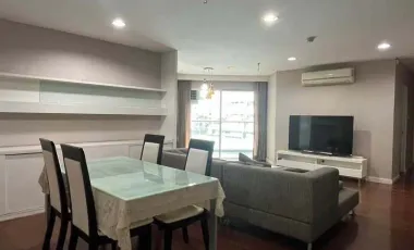 For rent 3 bed condo in Huai Khwang, Bangkok