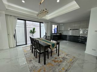 For sale 5 bed house in Bang Lamung, Chonburi