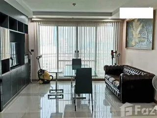 For sale 3 bed condo in Huai Khwang, Bangkok