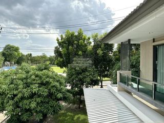 For rent 5 bedrooms house in Pak Kret, Nonthaburi