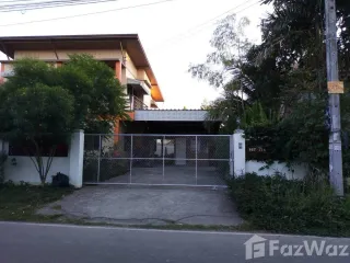 For rent 5 bed house in Saraphi, Chiang Mai