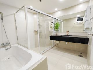 For sale 2 Beds condo in Huai Khwang, Bangkok