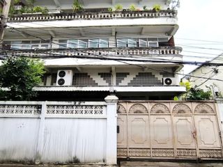 For sale 7 Beds house in Khlong San, Bangkok