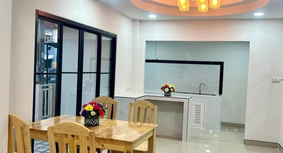 For sale 4 bed house in Sai Noi, Nonthaburi