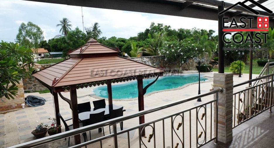 For rent and for sale 3 bedrooms house in Huay Yai, Pattaya