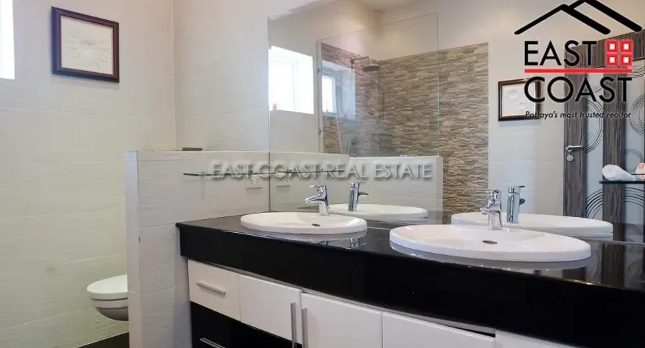 For rent and for sale 3 bedrooms house in Bang Lamung, Chonburi