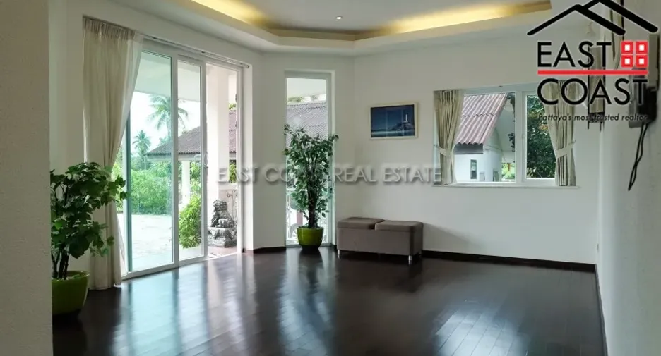 For rent and for sale 3 bedrooms house in Bang Lamung, Chonburi