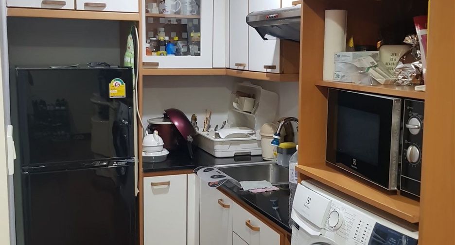 For sale 2 Beds condo in Dusit, Bangkok