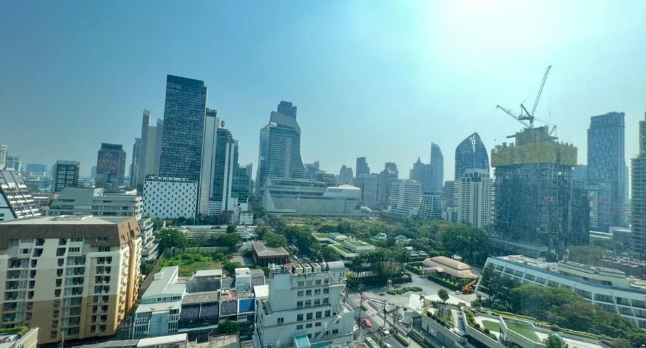 For sale 1 bed condo in Pathum Wan, Bangkok