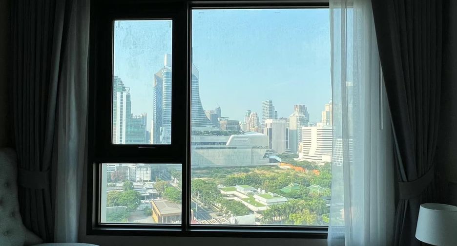 For sale 1 bed condo in Pathum Wan, Bangkok