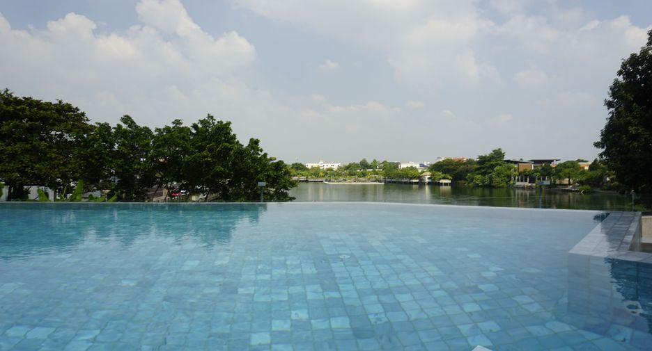 For sale 1 Beds condo in Lat Phrao, Bangkok