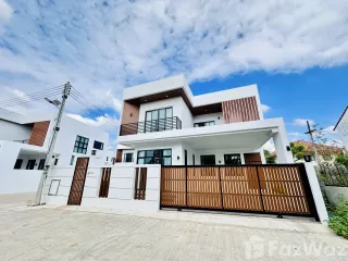 For rent 4 bed villa in Mueang Chiang Mai, Chiang Mai