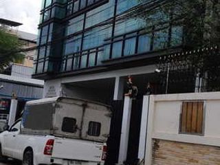 For sale warehouse in Bang Kapi, Bangkok