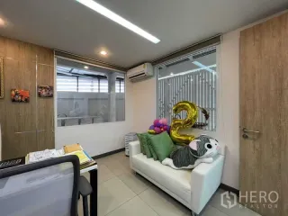 For rent office in Watthana, Bangkok