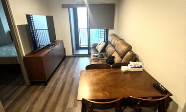 For sale 2 bed condo in Huai Khwang, Bangkok