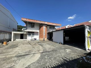 For sale 4 Beds house in Wang Thonglang, Bangkok