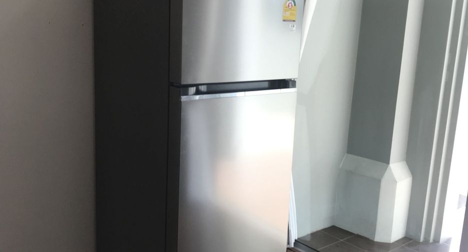For rent 3 bed condo in Huai Khwang, Bangkok