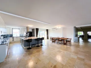 For sale 5 bed condo in Bang Lamung, Chonburi